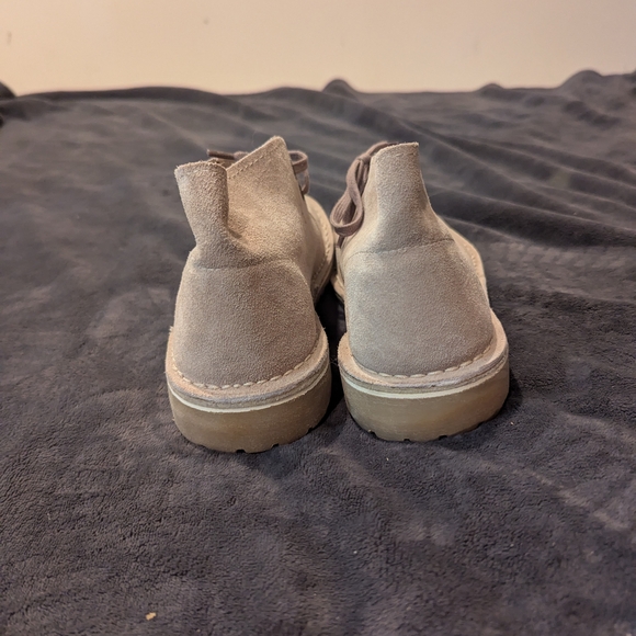 Men's Gray Suede Shoes - Picture 4 of 9